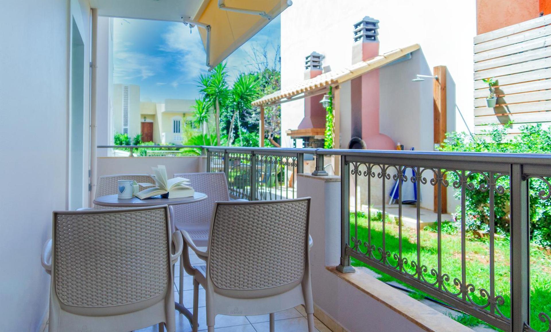 Vakakis-Me Apartments パレオコラ エクステリア 写真