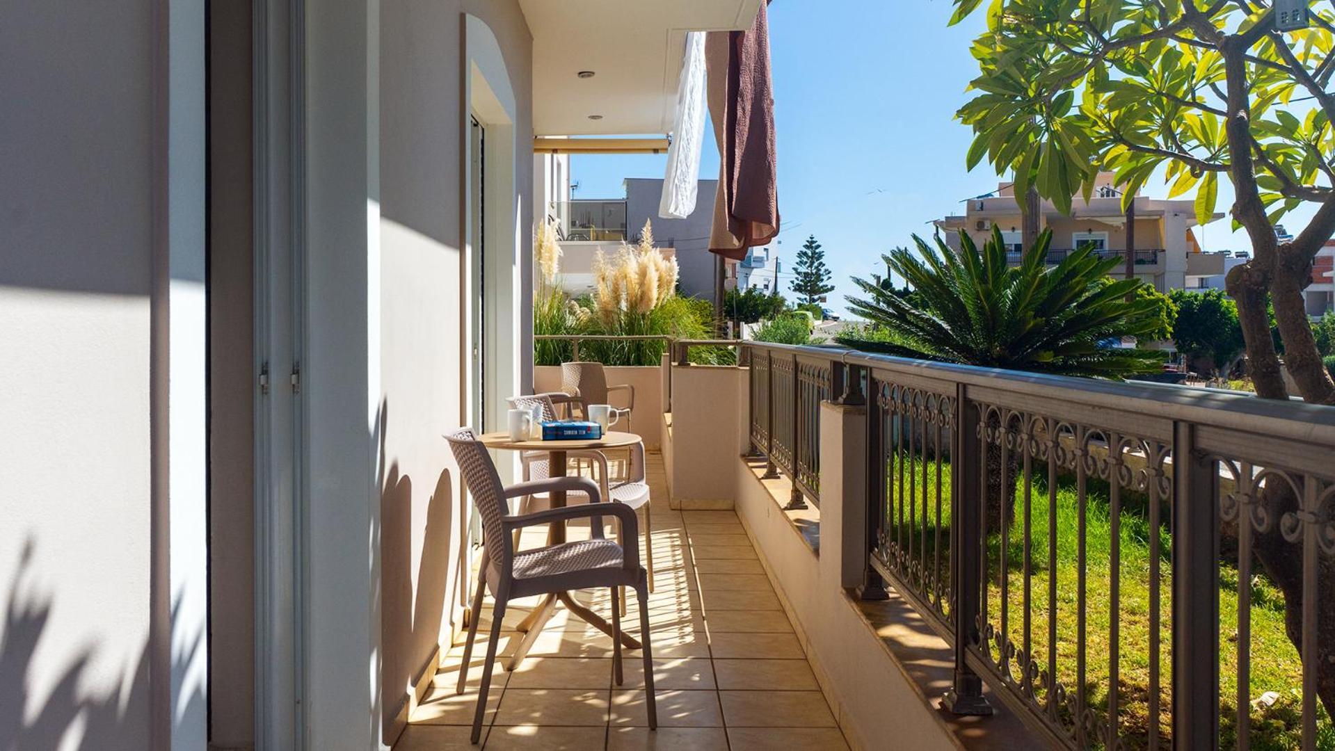 Vakakis-Me Apartments パレオコラ エクステリア 写真