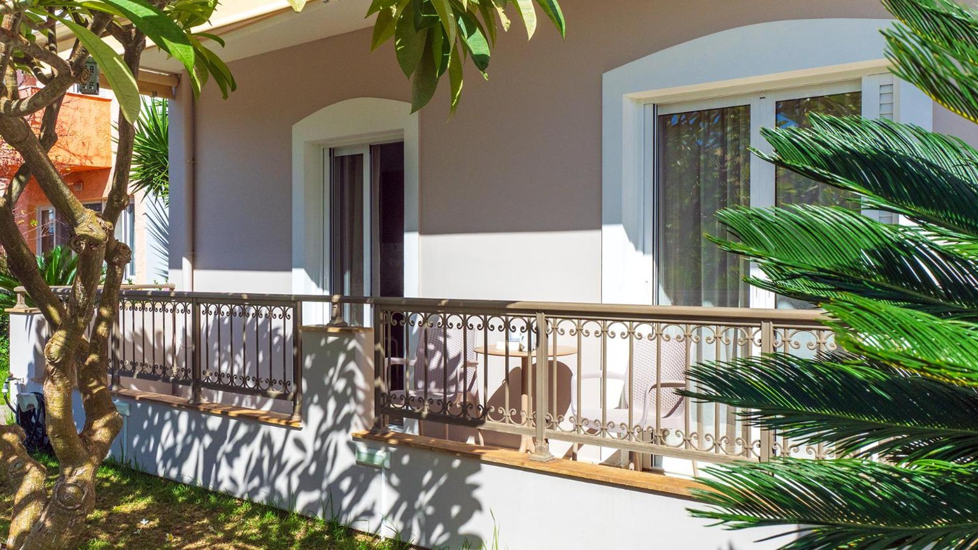 Vakakis-Me Apartments パレオコラ エクステリア 写真