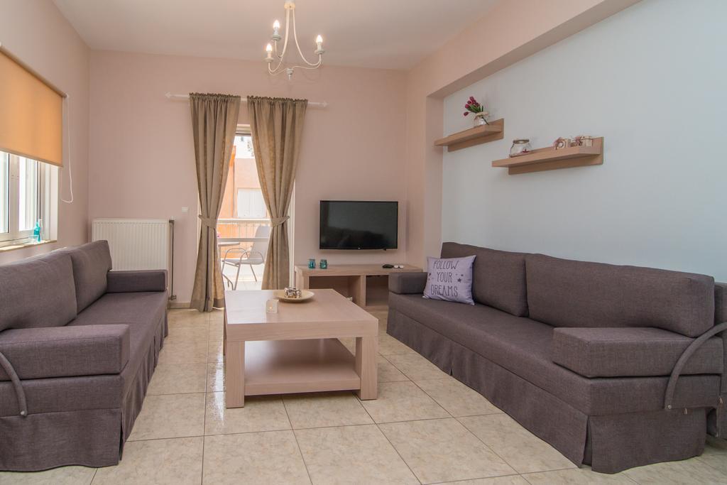 Vakakis-Me Apartments パレオコラ エクステリア 写真